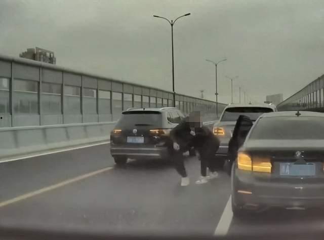 重庆学车爆料事件视频最新,视频揭露驾校潜规则,学员权益引关注